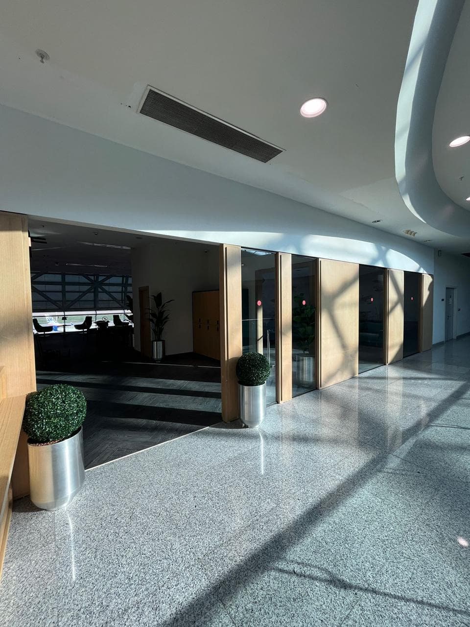 Primeclass Lounge lounge at ADB 1