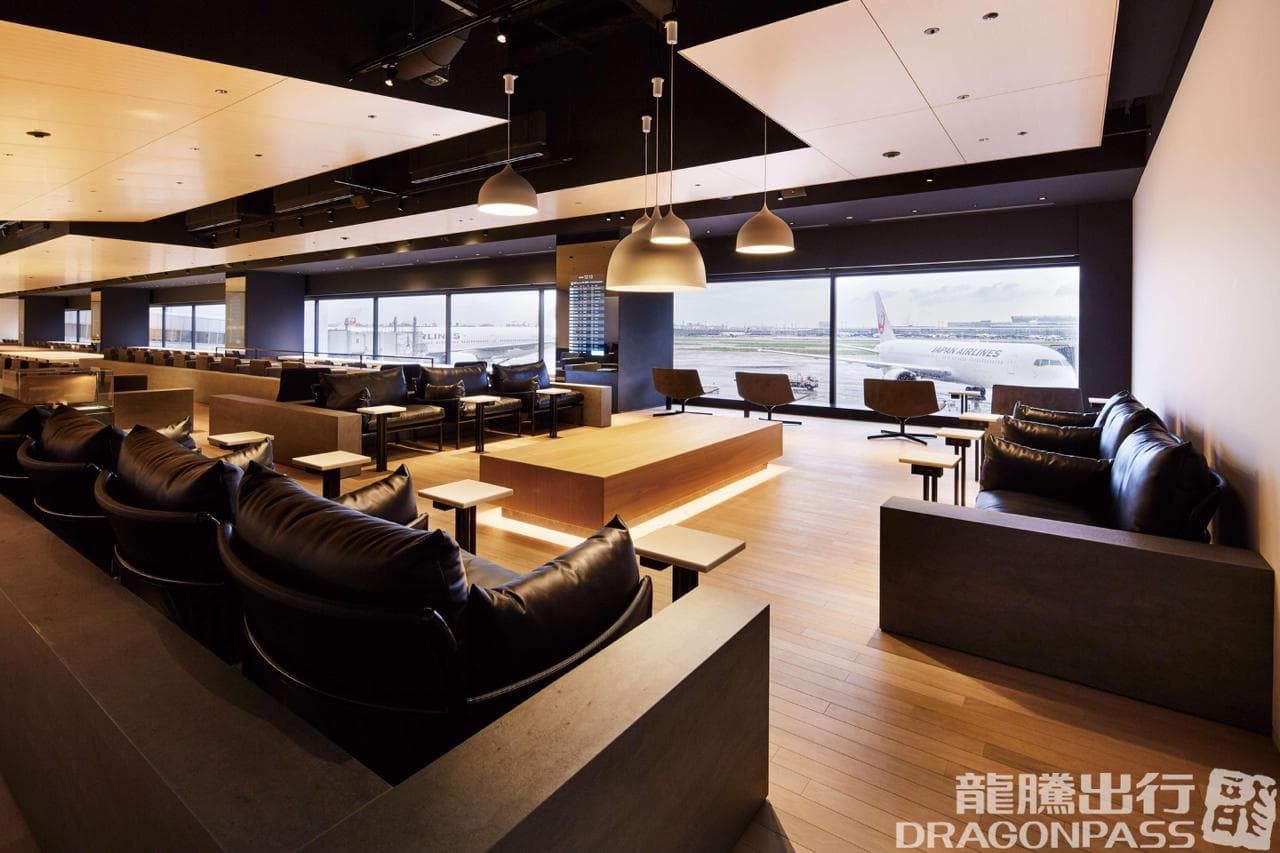 POWER LOUNGE NORTH lounge at HND photo 3