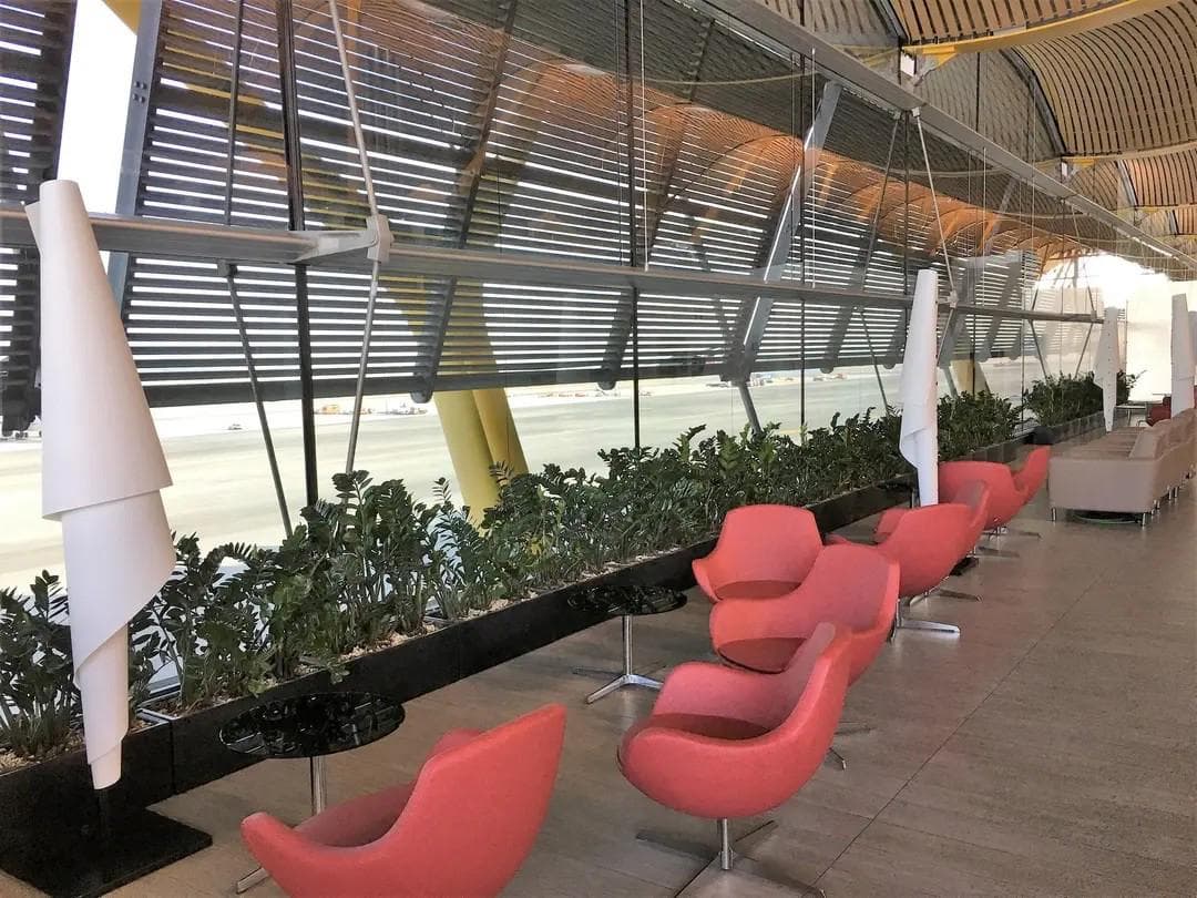 Sala VIP Neptuno Lounge lounge at MAD photo 2