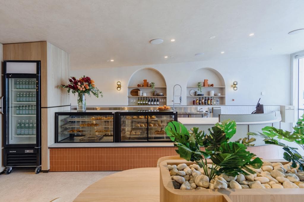 Plaza Premium Lounge - Arrival