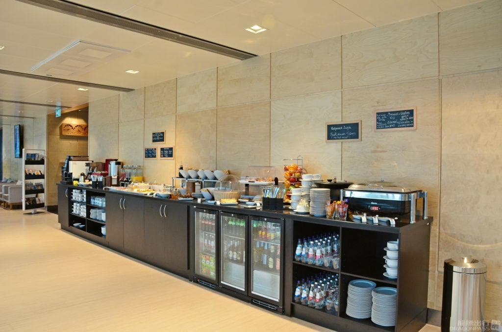 Primeclass Business Lounge lounge at RIX photo 4