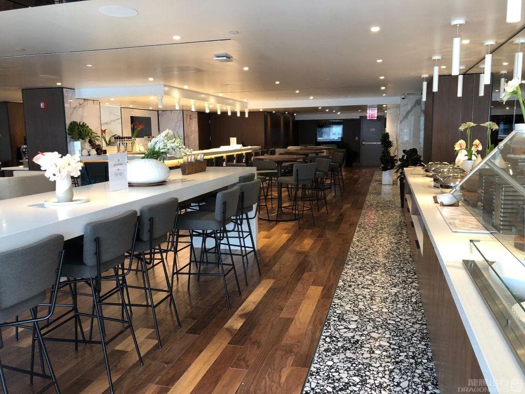 Primeclass Lounge lounge at JFK photo 2