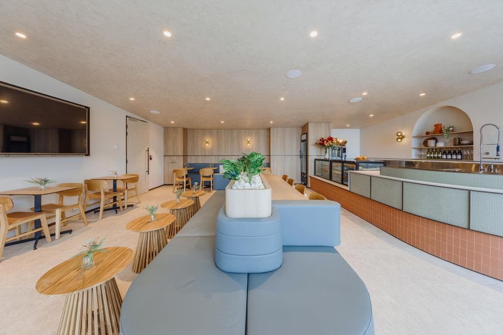 Plaza Premium Lounge lounge at SYD photo 2