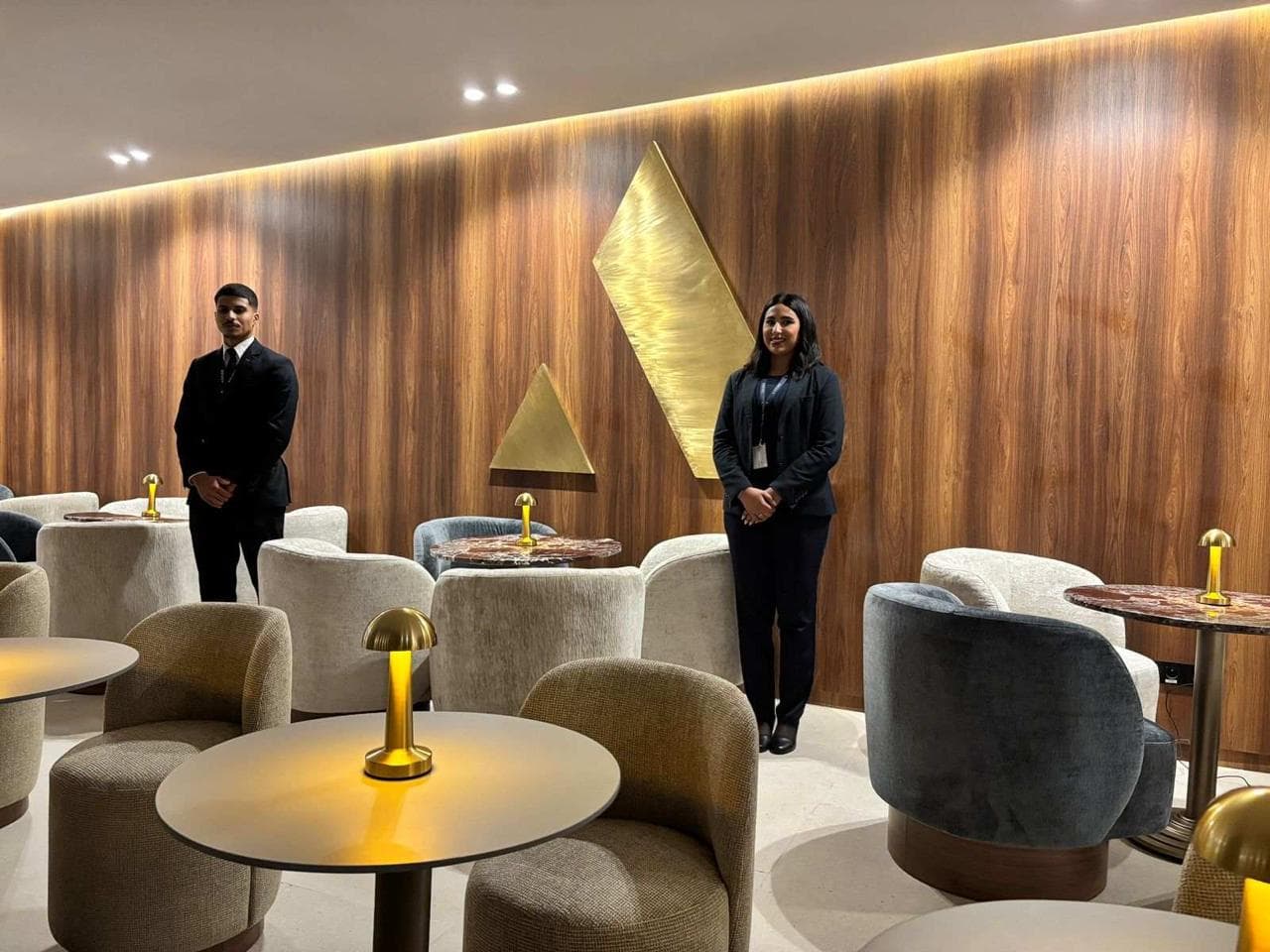 Casablanca Aspire Lounge lounge at CMN photo 3