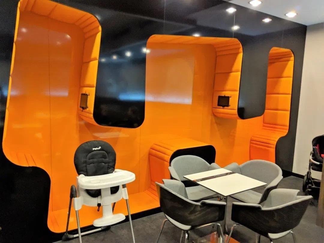 Mastercard Lounge lounge at PRG photo 4