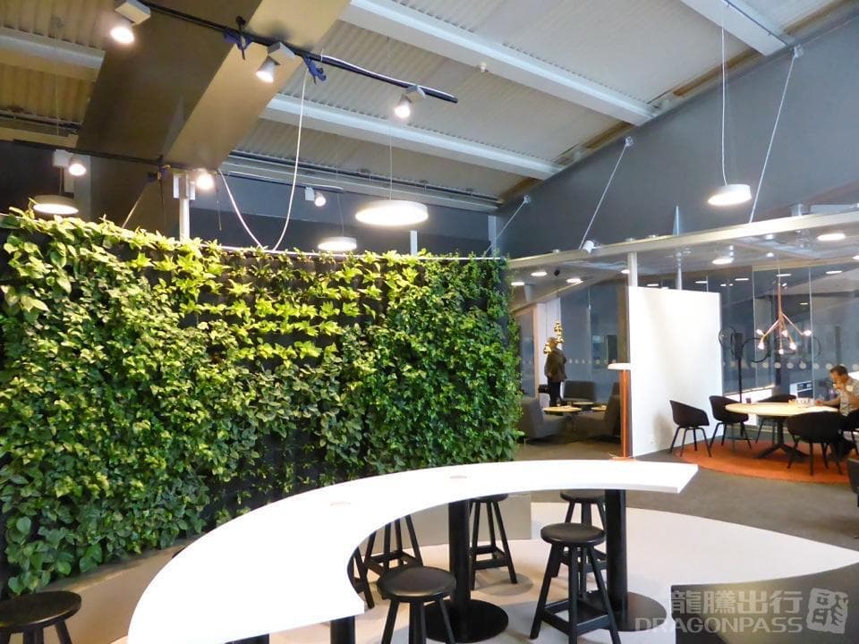 Pearl Lounge lounge at ARN photo 3