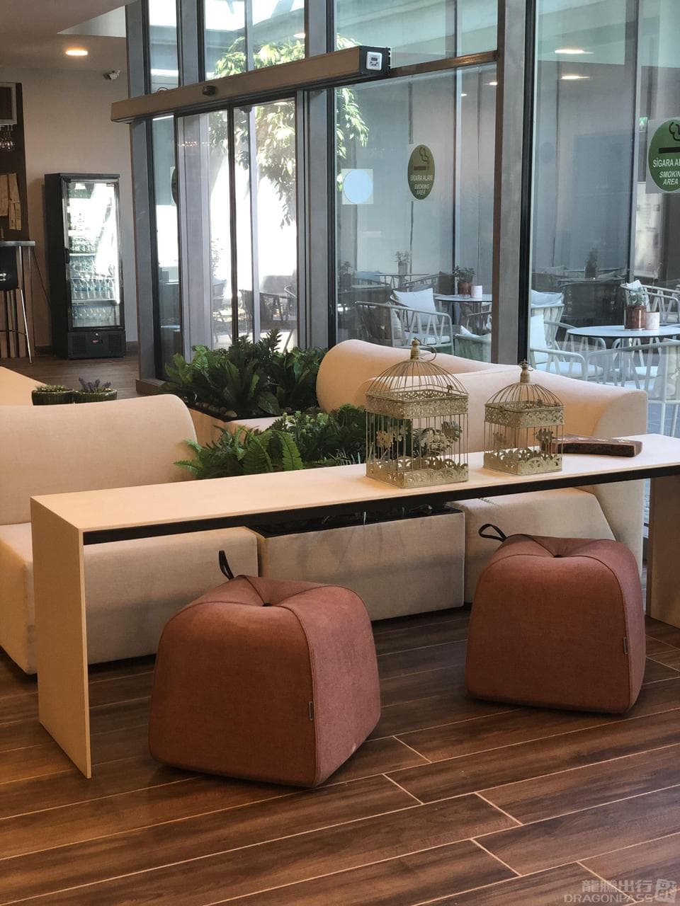 DLM Lounge lounge at DLM photo 3