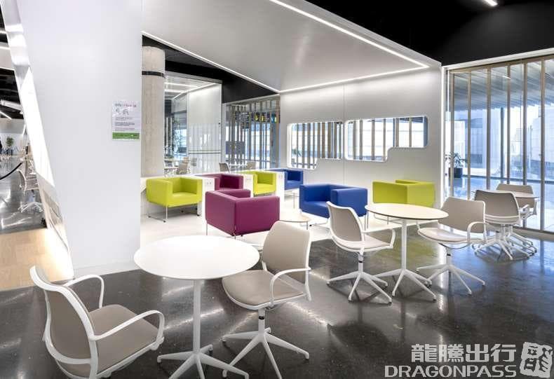 Sala VIP Valldemossa Lounge lounge at PMI photo 4