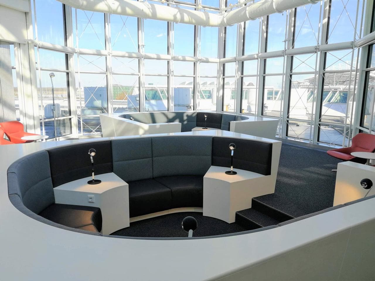 Airport Lounge World