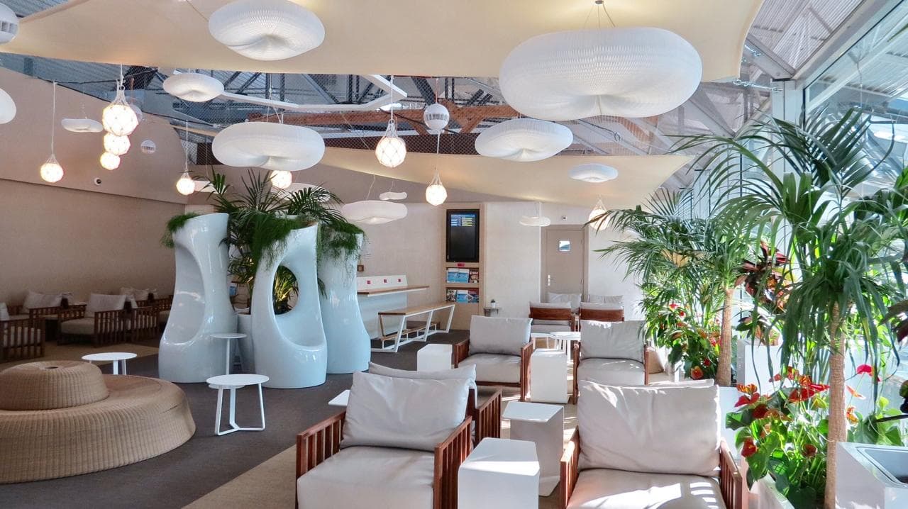 The Canopy Lounge lounge at NCE photo 2