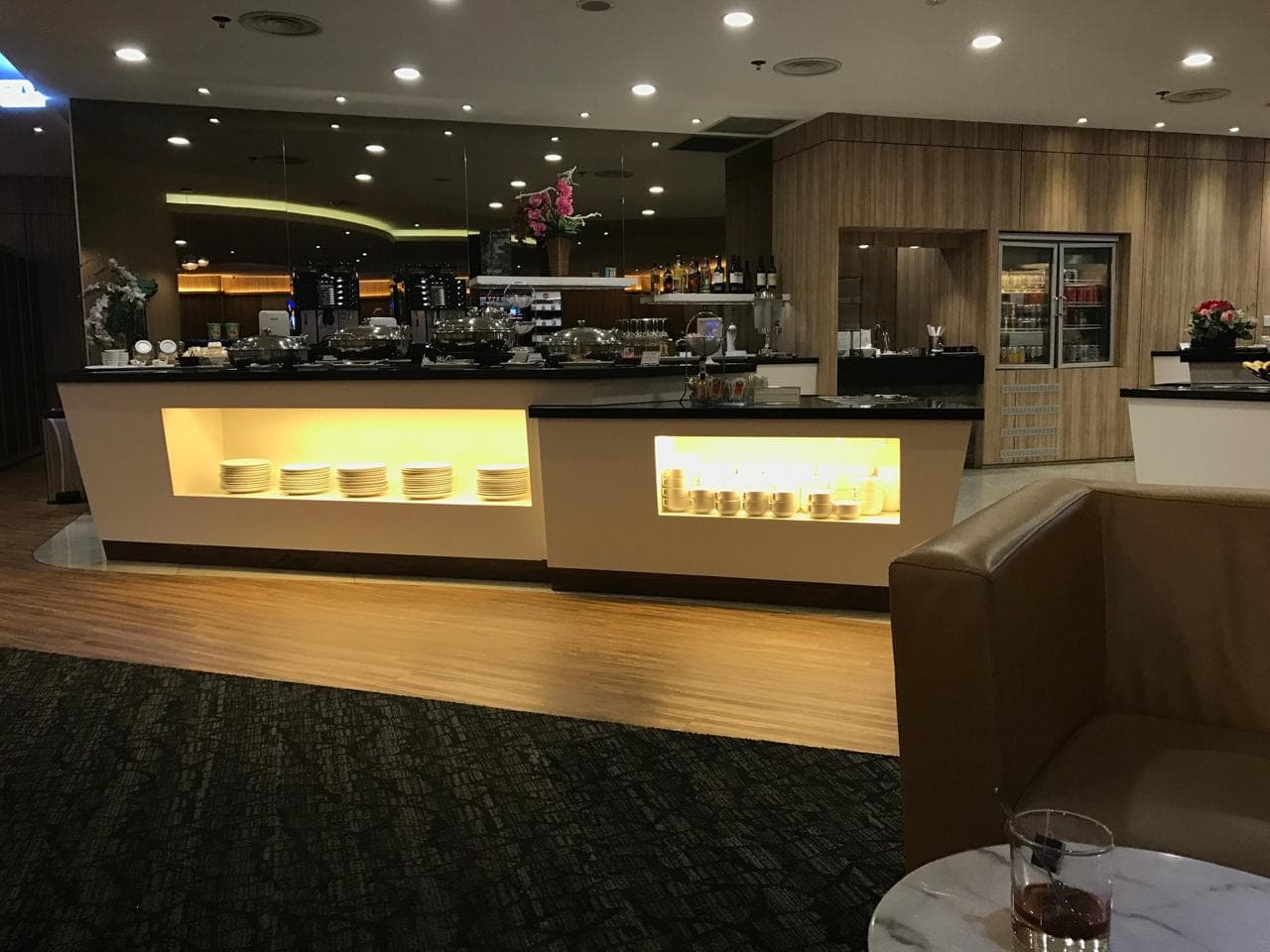 SATS Premier Lounge lounge at SIN photo 3