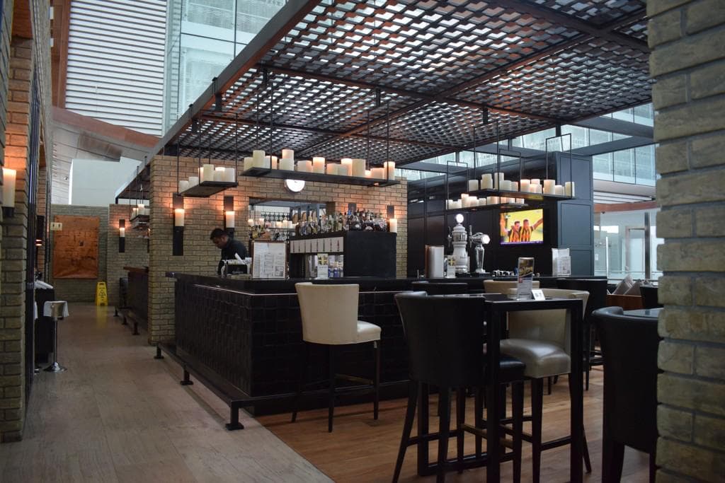 Ahlan Lounge lounge at DXB photo 3