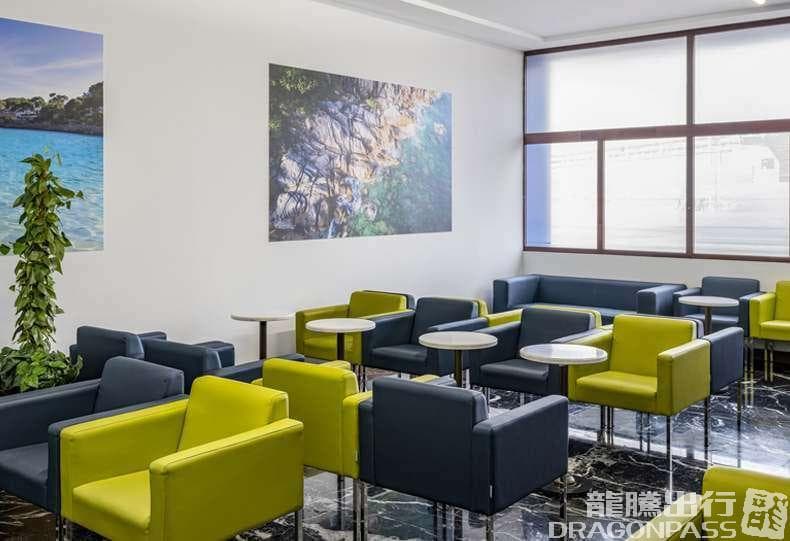 Sala VIP Llevant Lounge lounge at PMI photo 3