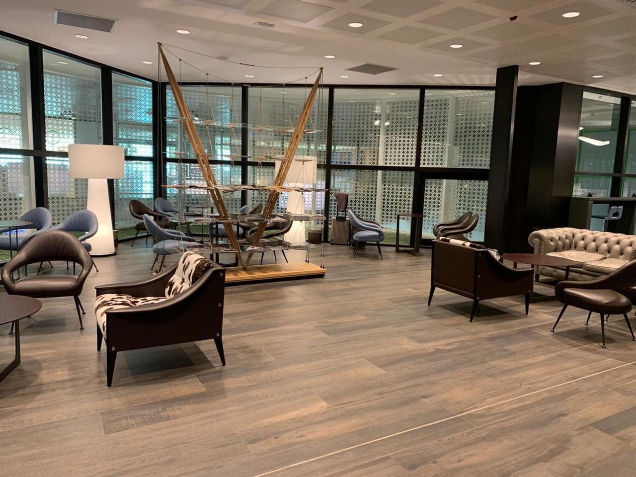 Club SEA Sala Leonardo Lounge lounge at LIN photo 3