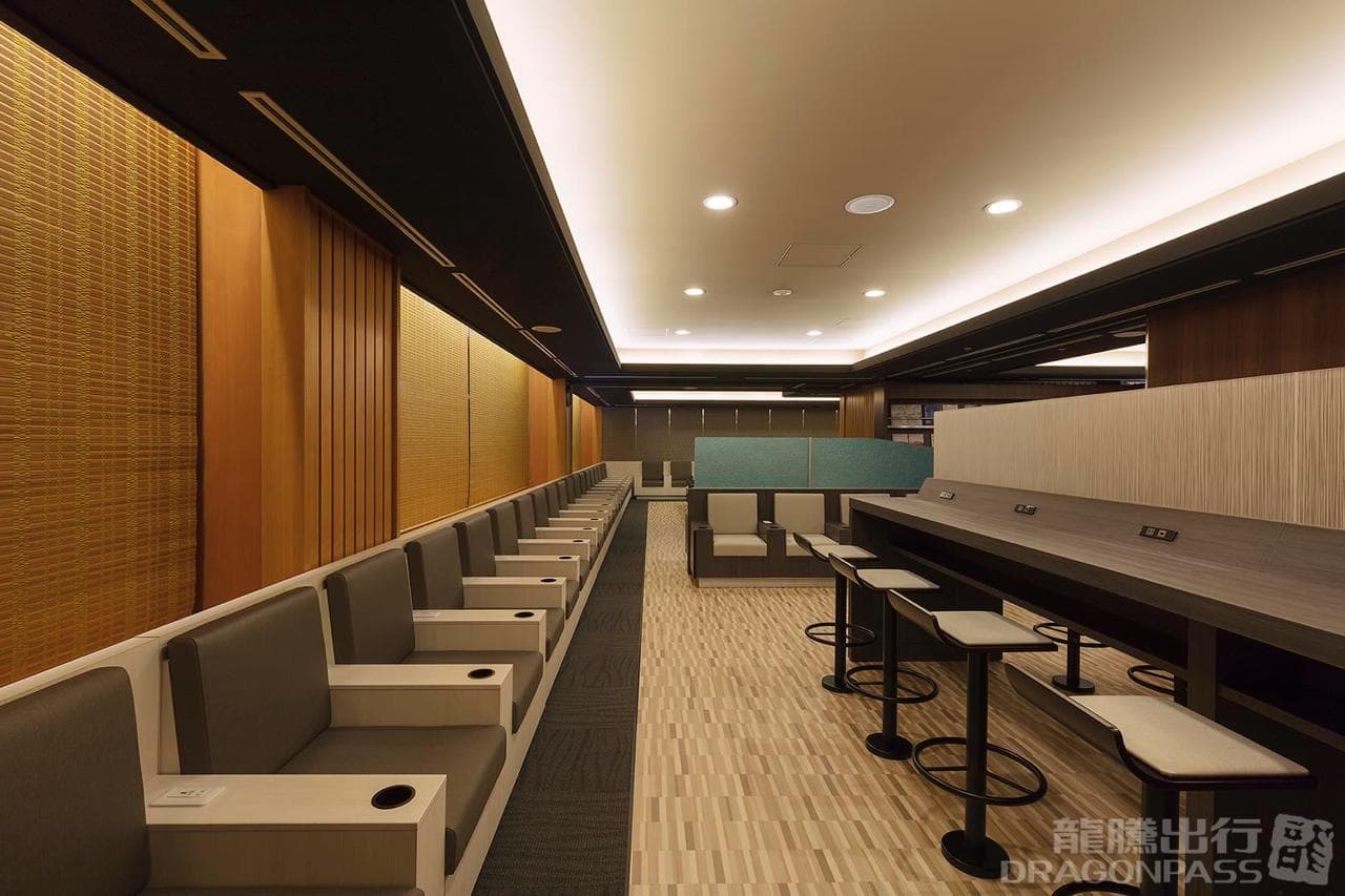 IASS Executive Lounge lounge at NRT photo 2