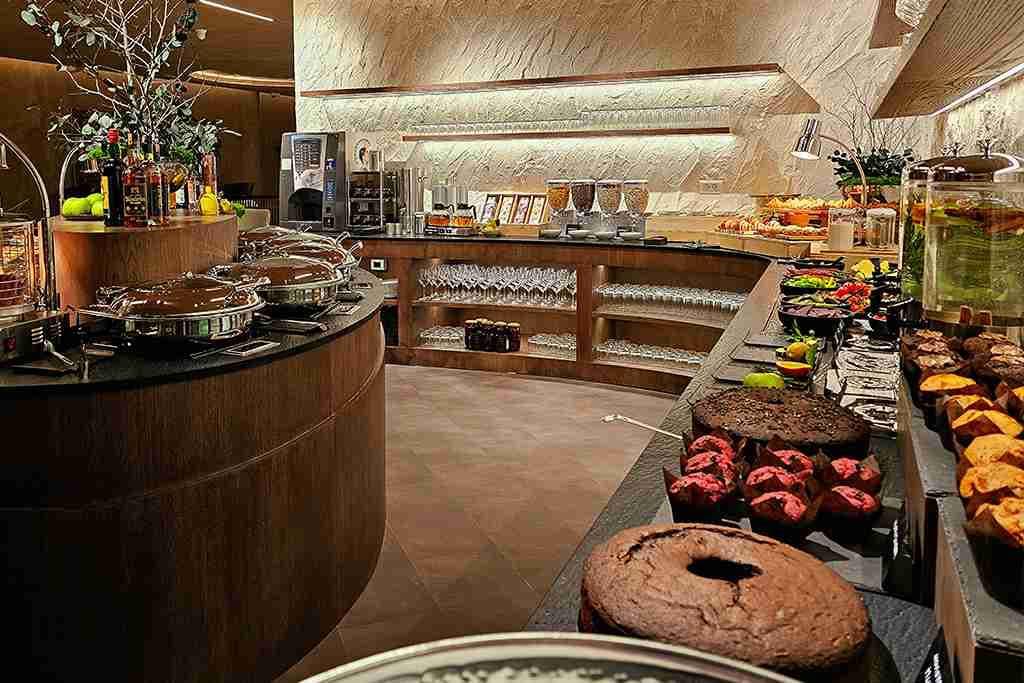 Scanderbeg VIP Lounge lounge at TIA photo 3