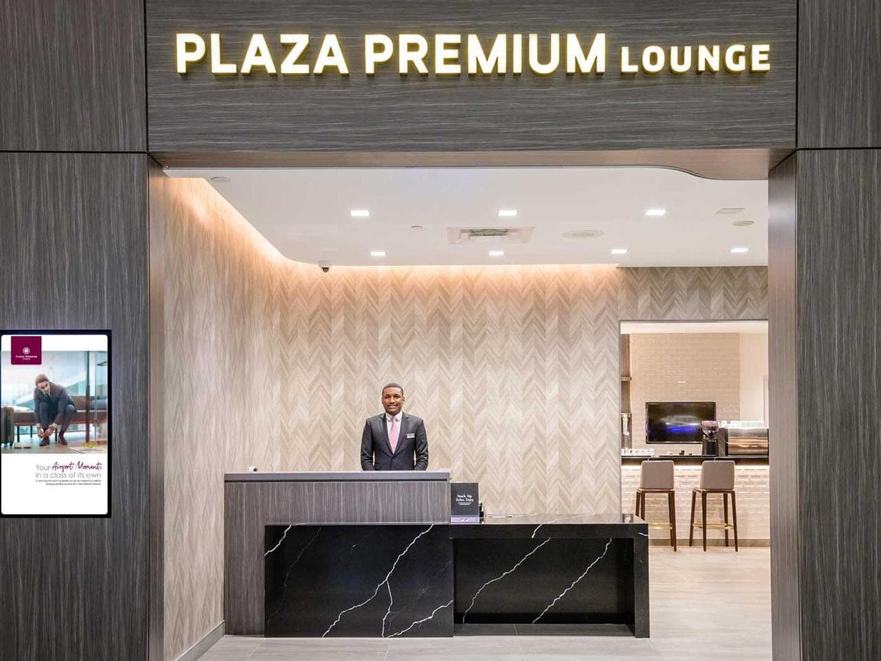 Plaza Premium Lounge lounge at YYZ photo 2