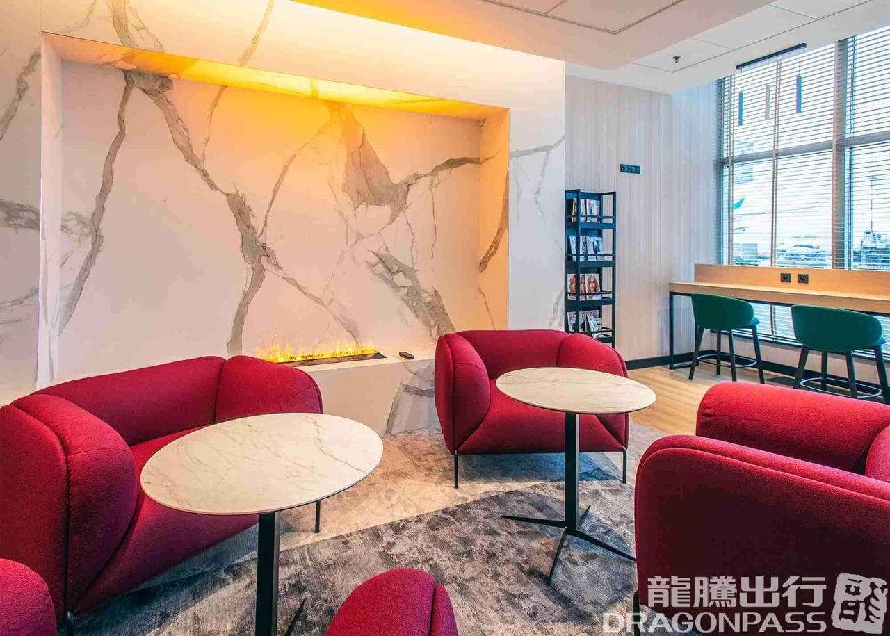 Etiuda Executive Lounge lounge at WAW photo 4