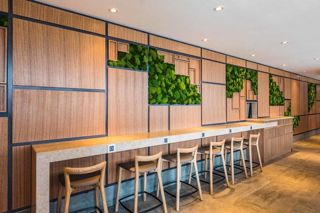 Plaza Premium Lounge lounge at HKG photo 2