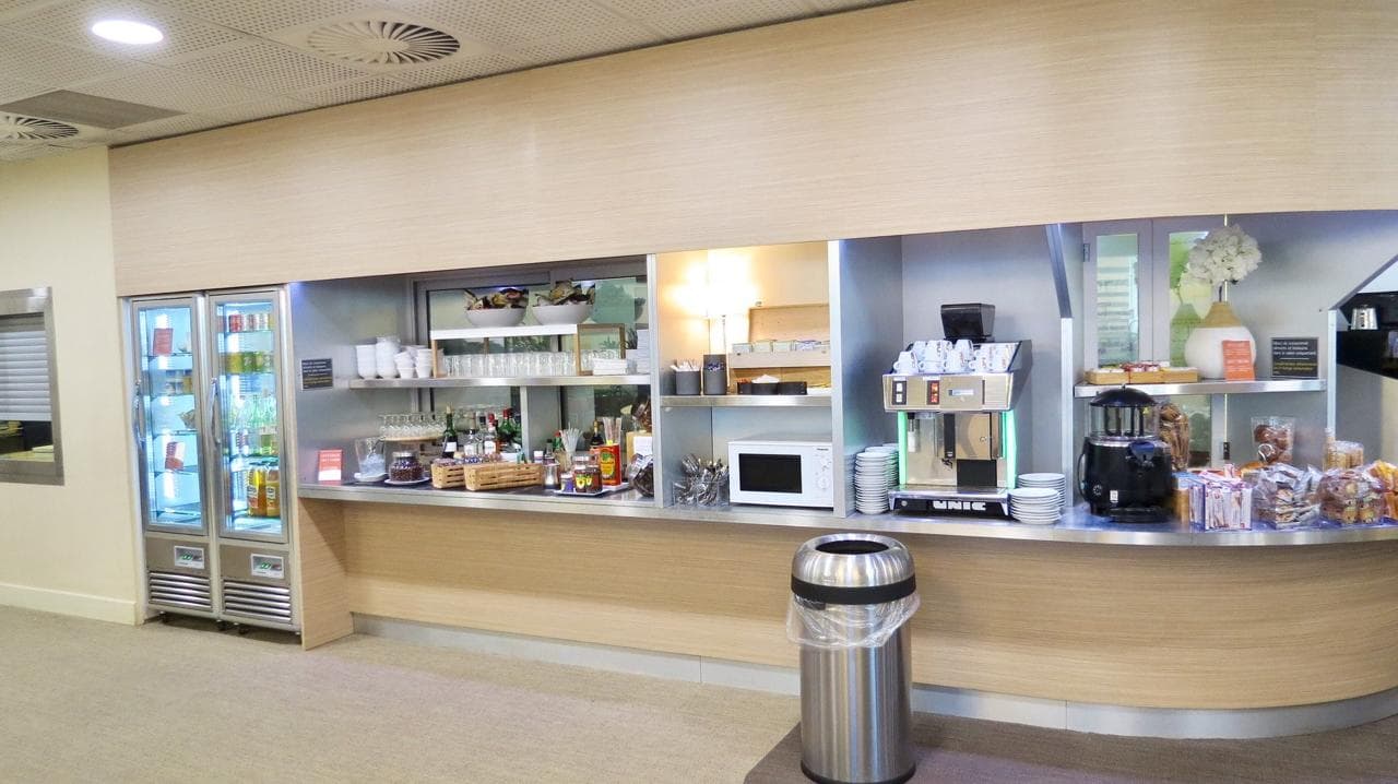 The Canopy Lounge lounge at NCE photo 4