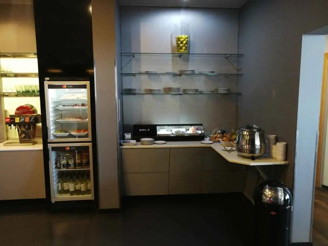 Mastercard Lounge lounge at PRG photo 3