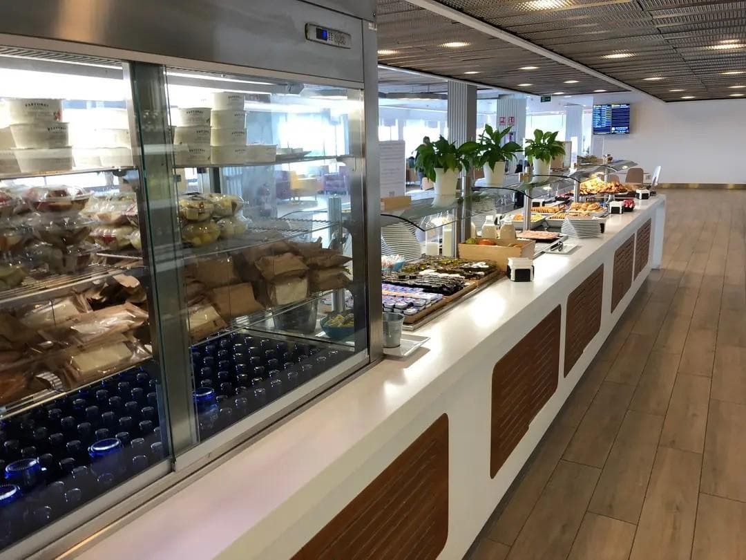 Sala Puerta De Alcala Lounge lounge at MAD photo 4