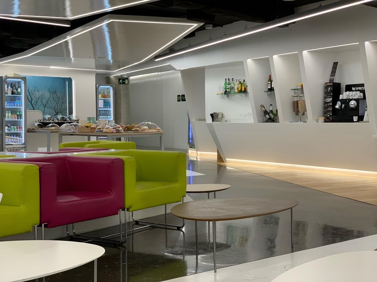 Sala Vip Mediterraneo Lounge lounge at PMI photo 3