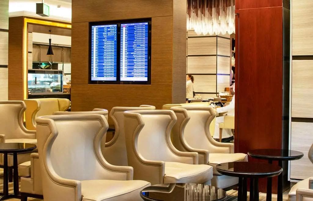 Ahlan First Class Lounge lounge at DXB photo 3
