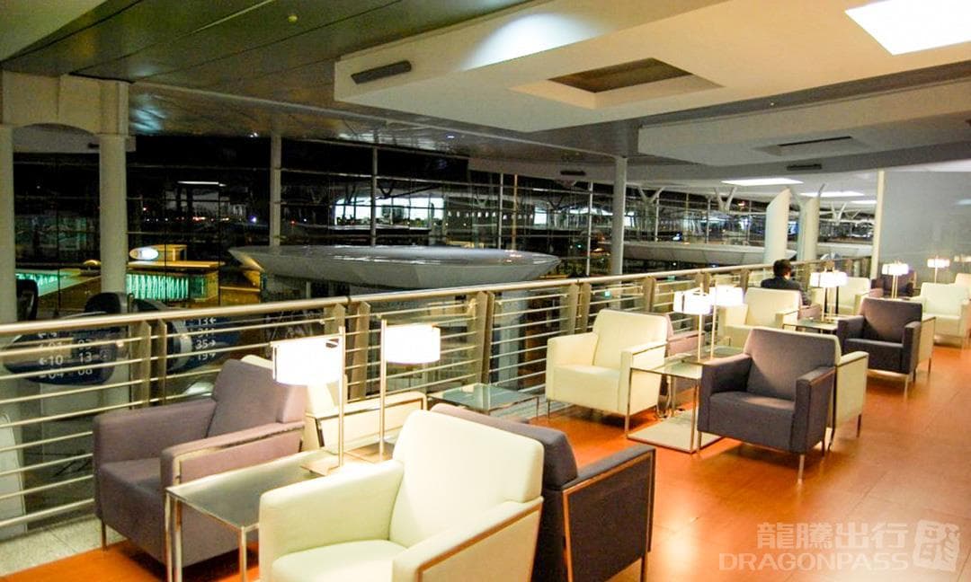 Airport Lounge lounge at OPO photo 4