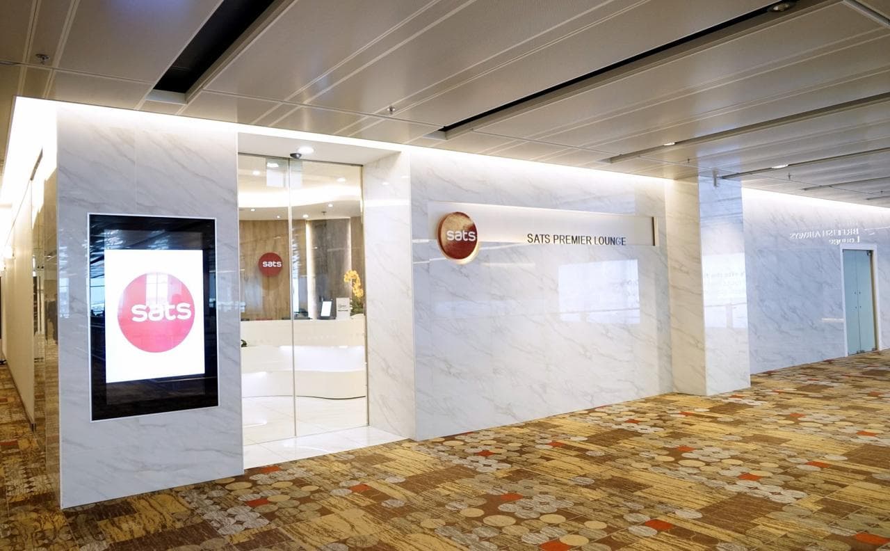 SATS Premier Lounge lounge at SIN photo 4
