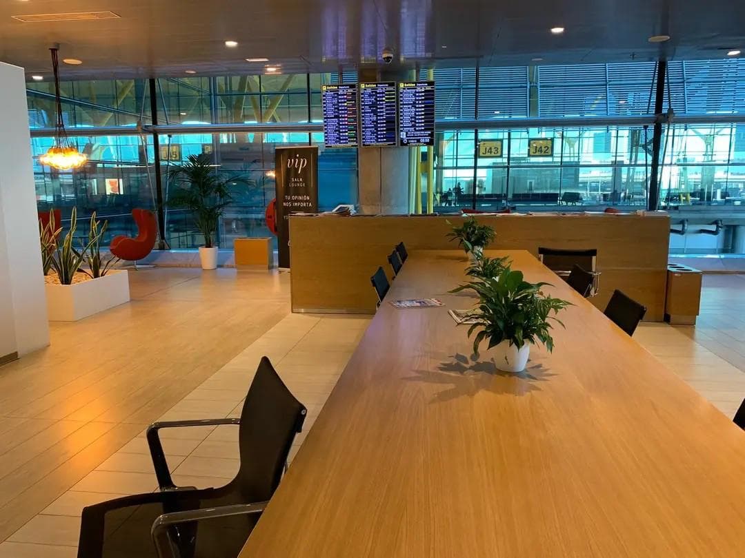 Sala Vip Plaza Mayor Lounge lounge at MAD photo 2