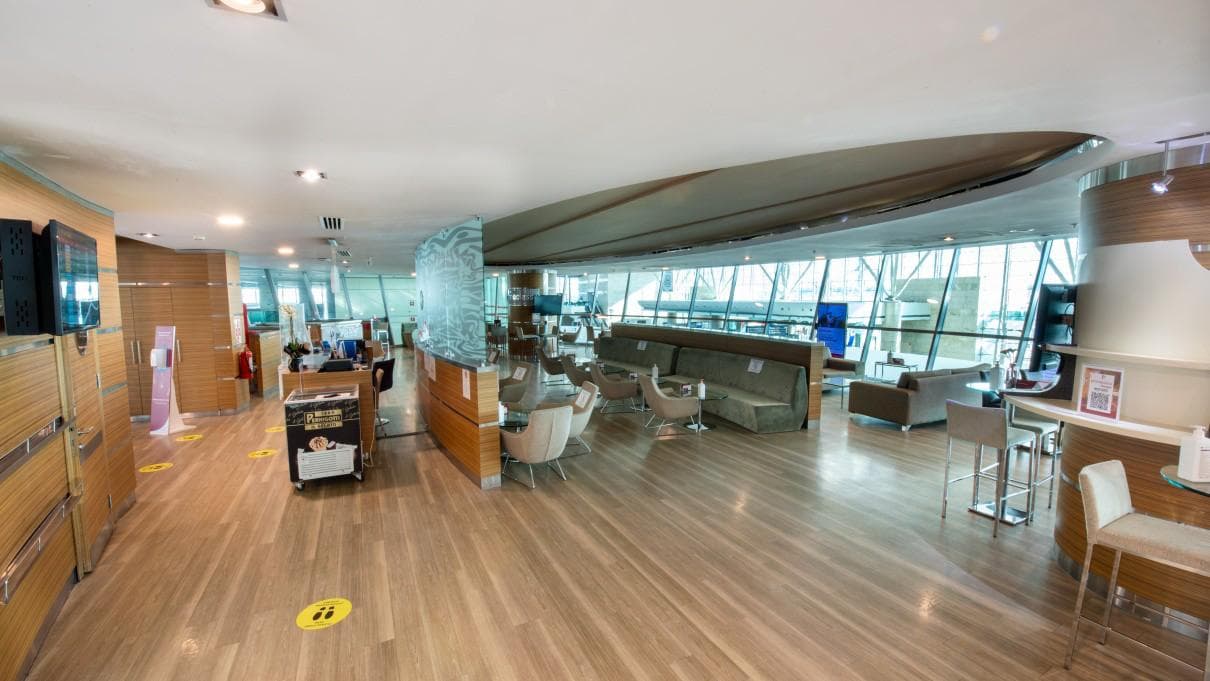 Primeclass Lounge lounge at ESB 1