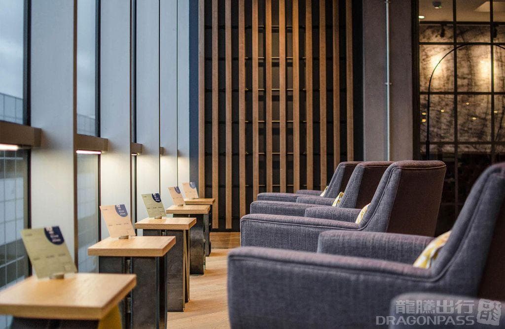 The Gateway - North Terminal lounge at LGW photo 3