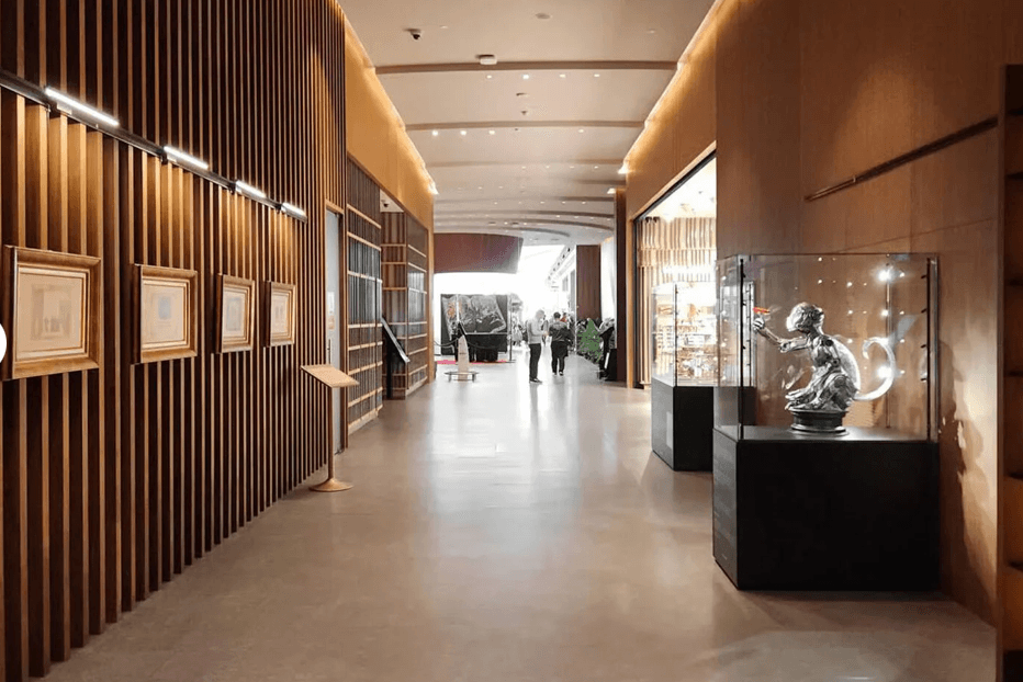 Sky Lounge lounge at IST 1